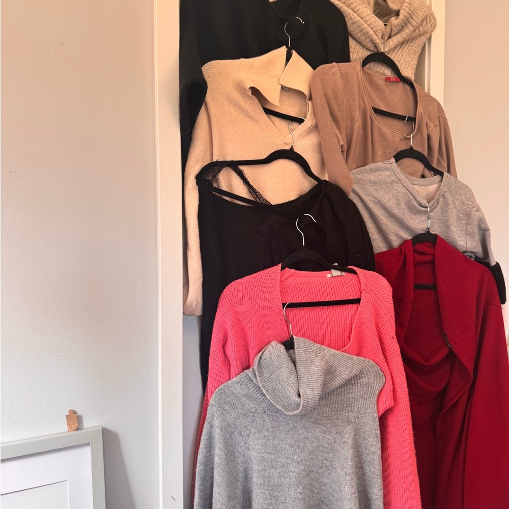 Cozy Women's Sweater Collection - Multiple Colors - Picture 5 of 8